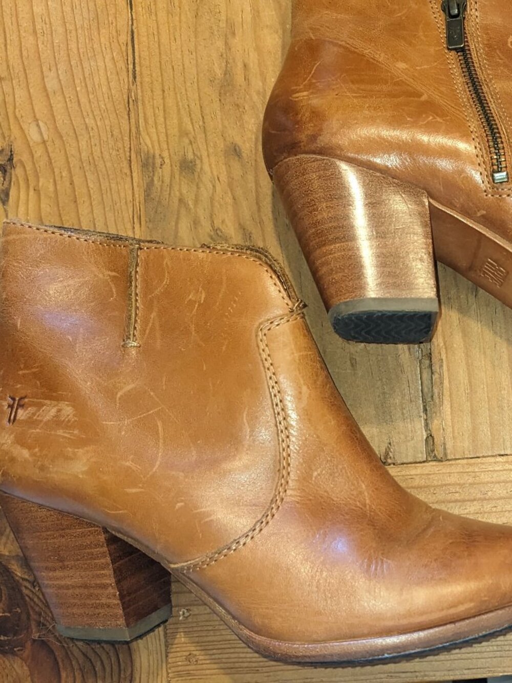Frye Cognac Brown Leather Ankle Booties - Picture 3 of 9